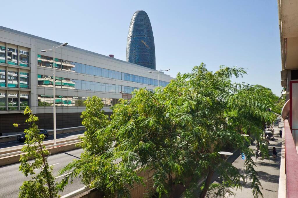 Glorias:Sagrada Familia 15 Minutos - Playa 20 Minutos Lejlighed Barcelona Eksteriør billede